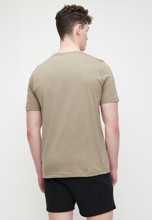 PUMA - ESS+ 2 Col Logo Tee - Oak Branch
