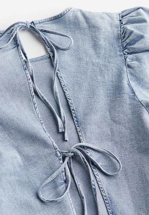 H&M - Puff-sleeved denim top - pale denim blue