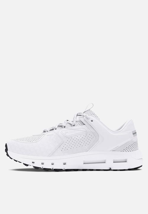 Under Armour - Summit Trek