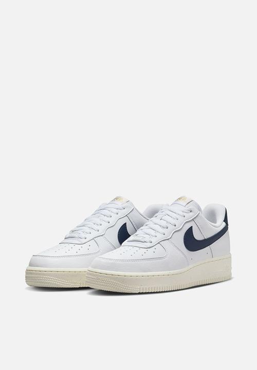Nike - Air Force 1 '07