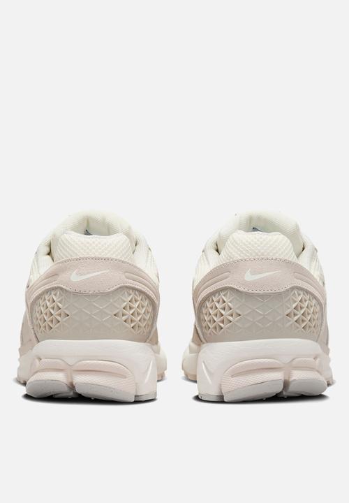 Nike - Zoom vomero 5