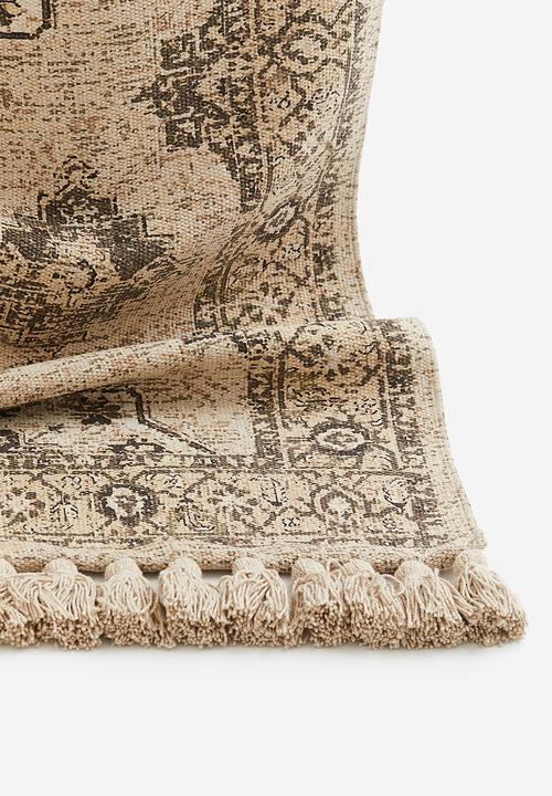 H&M - Fringed patterned rug - beige patterned