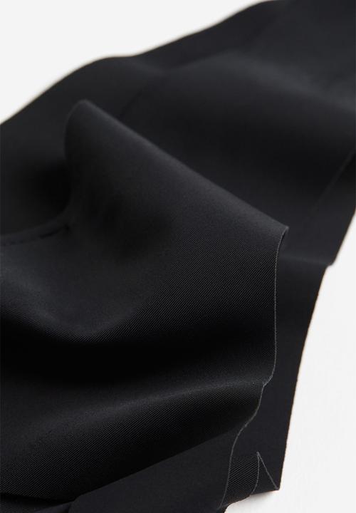 H&M - 3-pack invisible thong briefs - black