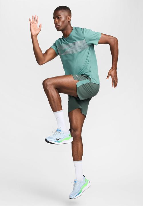 Nike - M nk df challenger 7ul short - vintage green/bicoastal/reflective silv