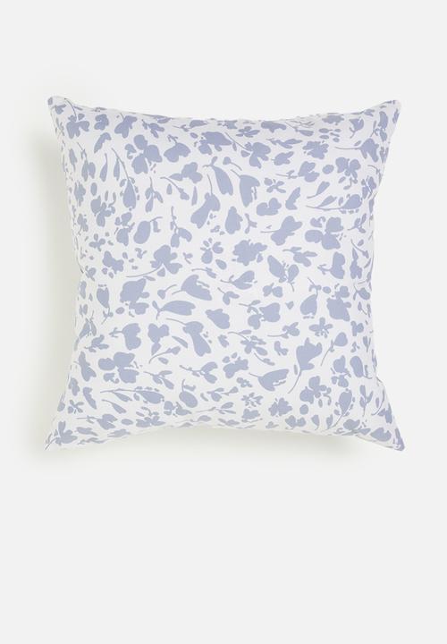 Sixth Floor - Liefie cushion cover - Blue