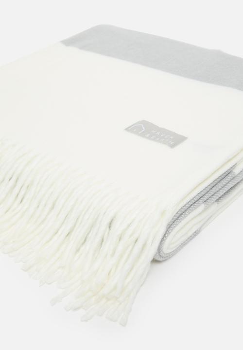 Haven & Earth  - Melody Mariner Throw - Grey