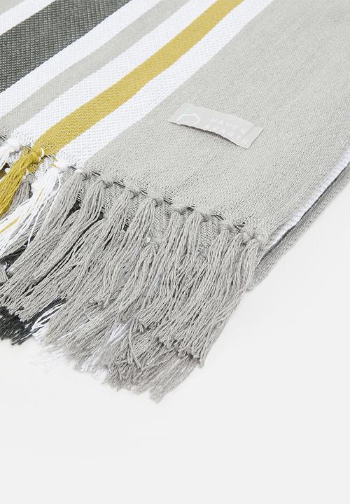 Haven & Earth  - Protea pinstripe outdoor throw - Dove/Nugget Gold