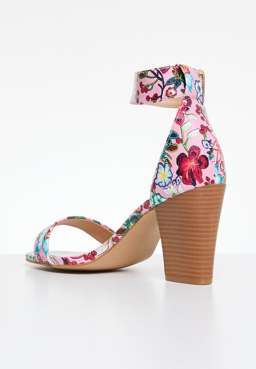 Madison® - Allan 3 block heel - pink floral
