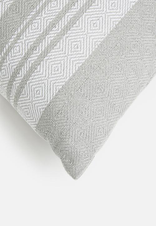 Haven & Earth  - Protea Scatter - Grey