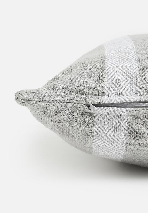 Haven & Earth  - Protea Scatter - Grey
