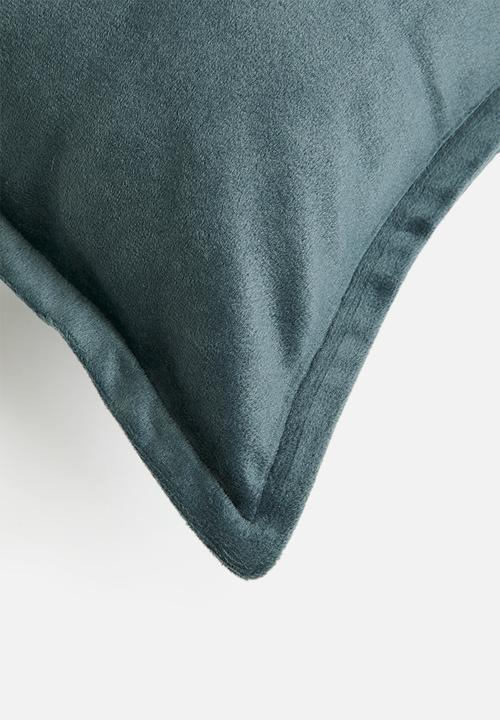 Grey Gardens - Rema velvet cushion cover - Charcoal