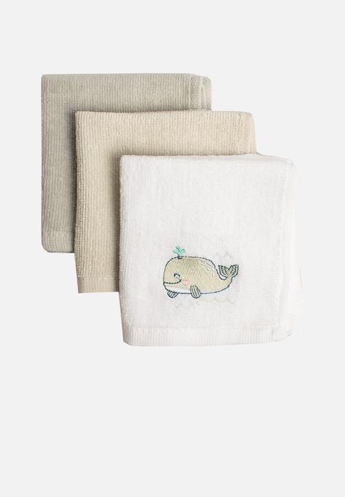 Character Group - Whale 3 pack face cloth - multi 