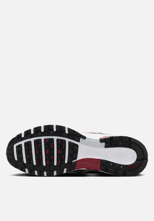 Nike - P-6000