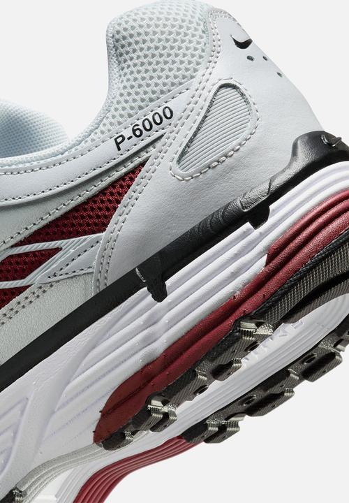 Nike - P-6000