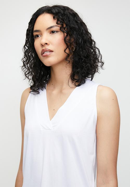 edit - V- Neck Vest - White