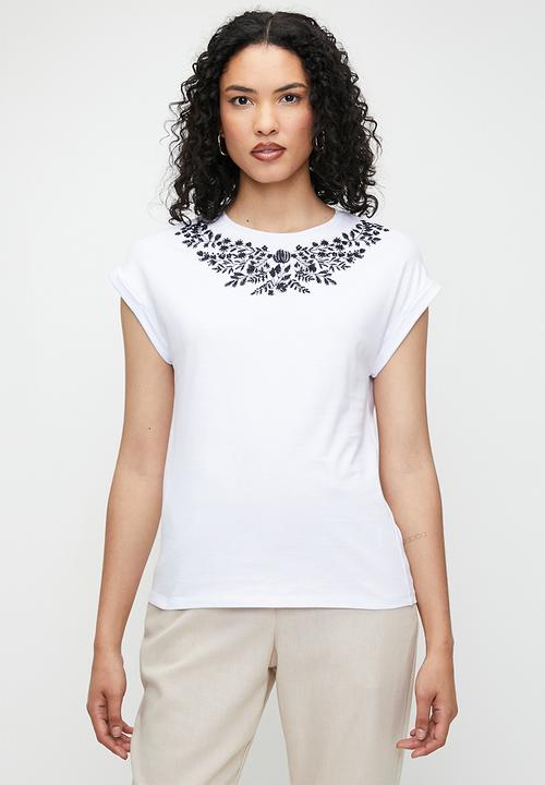 edit - Embroidered tee - white