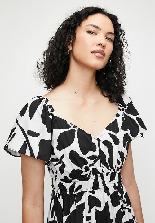 edit - flutter sleeve tiered midi dress - Black Ecru Abstract