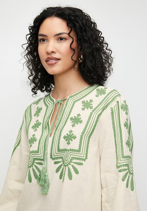 edit - Embroidery tunic with tassel trim - ecru/green
