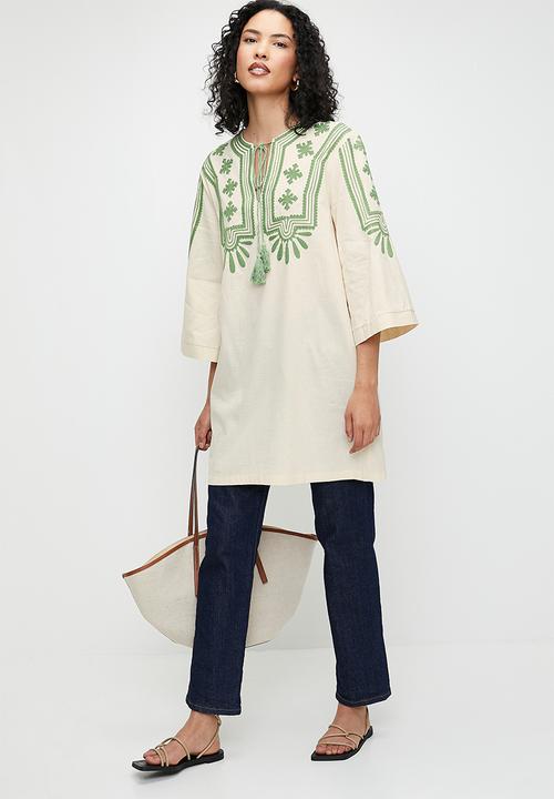edit - Embroidery tunic with tassel trim - ecru/green