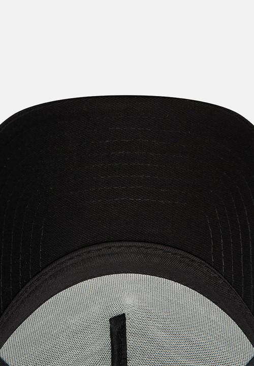 New Era - Trucker Female New era - Black