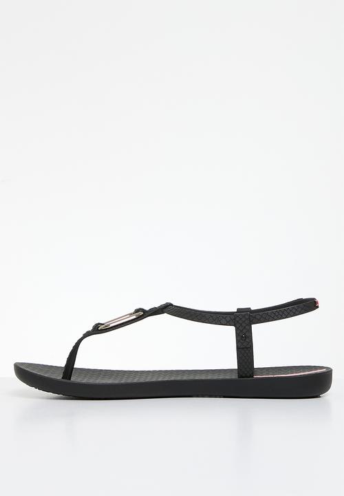 Ipanema - Class Linea oval hoop thong - black