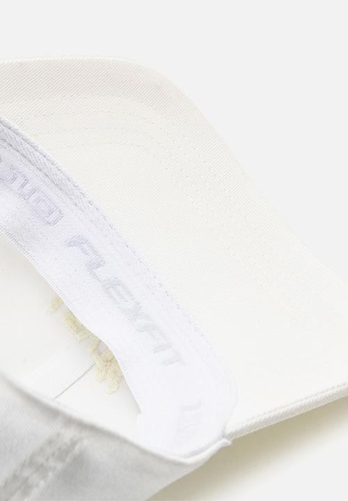 Levi’s® - Headline Logo Flexfit Cap 51 - Regular White