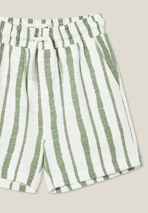 Cotton On - Henry slouch short - vanilla/deep sage stripe