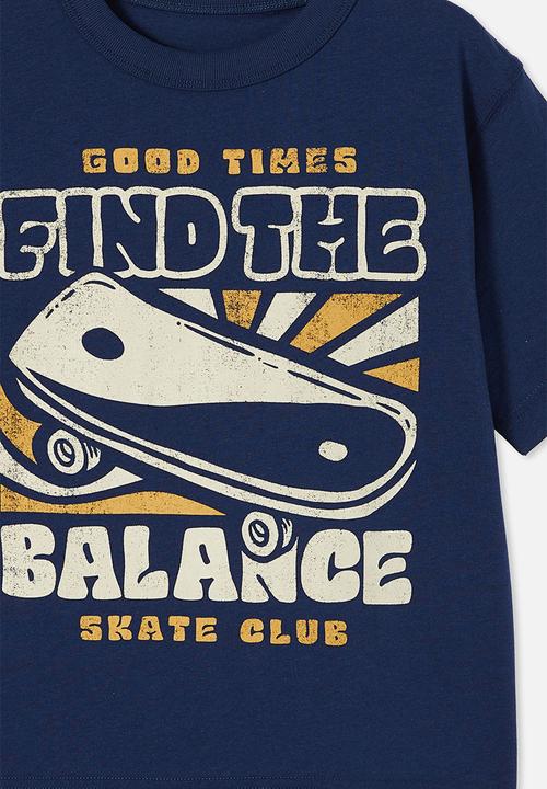 Cotton On - Jonny short sleeve graphic print tee - in the navy/find the balance skateboard