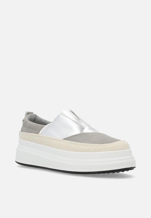 Butterfly Feet - Senhora 17 slip-on - silver