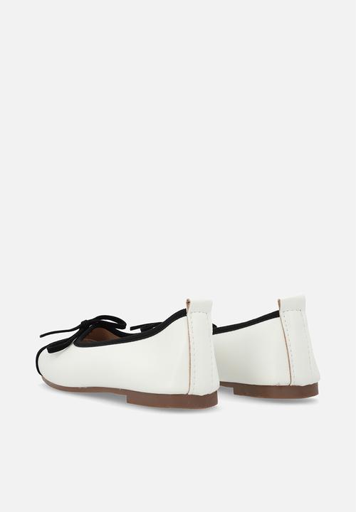 Pop Candy - Contrast ballet pumps - black & white