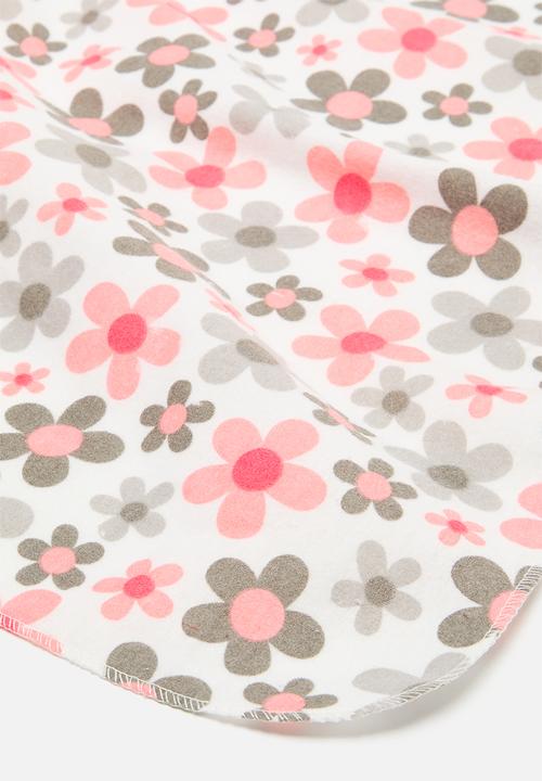 Pop Candy - 4 Pack printed blankets - pink & white