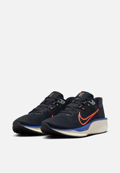 Nike - Quest 6