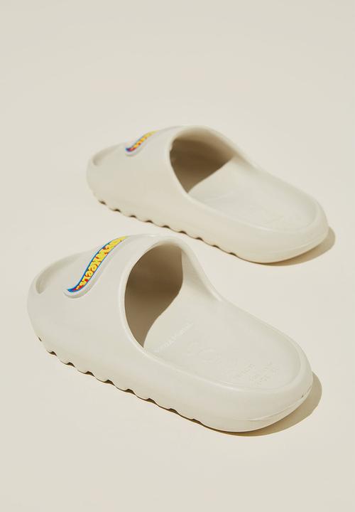 Cotton On - Hot Wheels sunny beach slide - lcn mat hot wheels/rainy day
