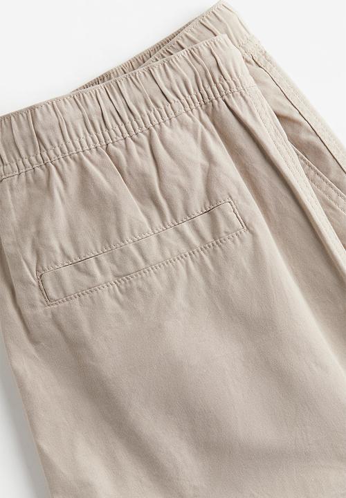 H&M - Regular fit cotton shorts - beige