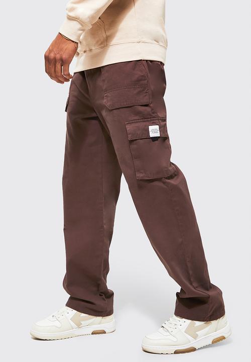 boohooMAN - Elasticated Waist Relaxed Fit Buckle Cargo Trouser - Chocolate