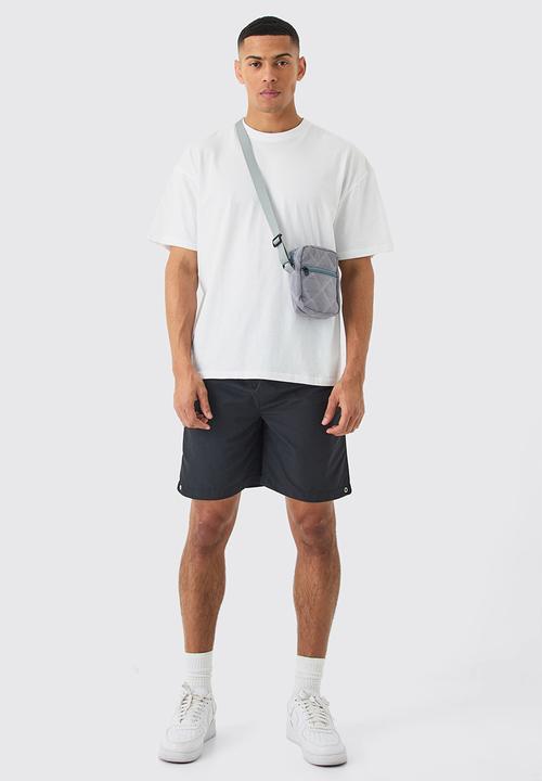 boohooMAN - Mini Cross Body Nylon Bag - grey