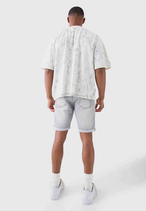 boohooMAN - Skinny Stretch Denim Shorts In Light Grey - Light Grey