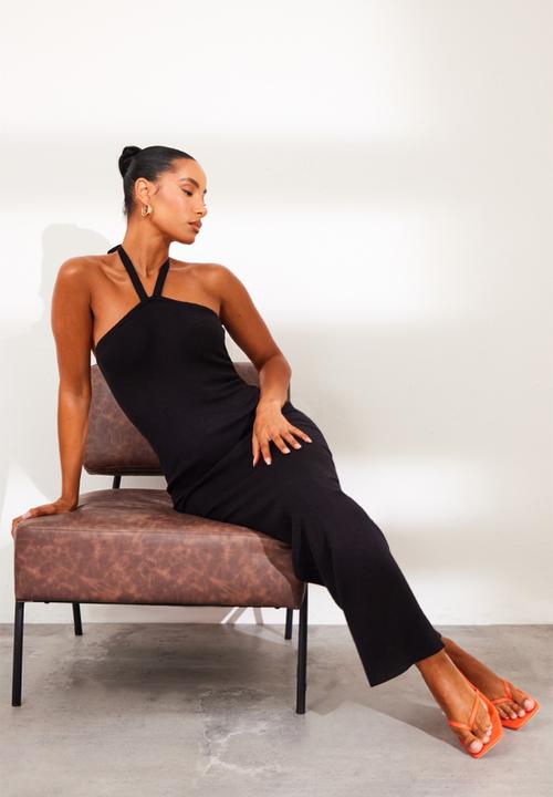 PrettyLittleThing - Soft Knit Halter Tie Maxi Dress - Black