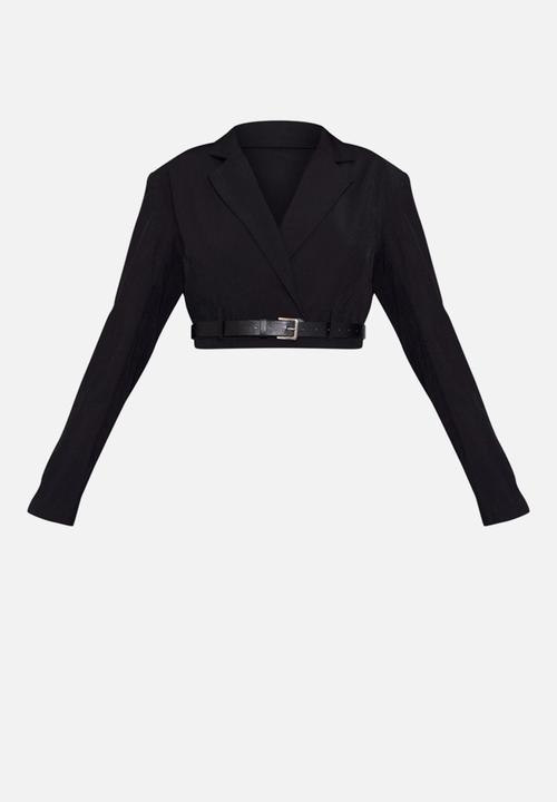 PrettyLittleThing - Tailored Boxy Belt Cropped Blazer - Black