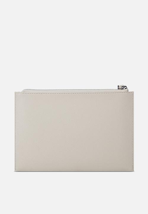 GUESS - Haddington slg wristlet - oat