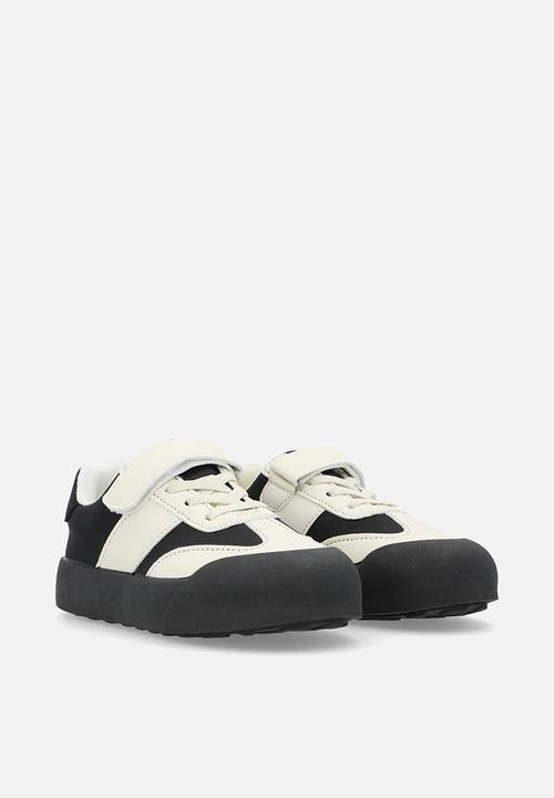 Pop Candy - Lace & velcro strap sneakers - black & white
