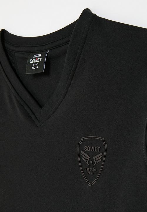 SOVIET - Boys v-neck fashion tee - black