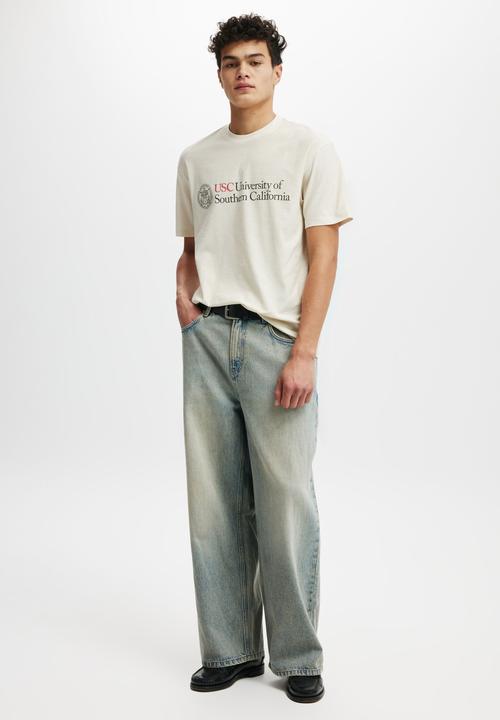 Cotton On - License loose fit college t-shirt - lcn usc bone/usc - crest