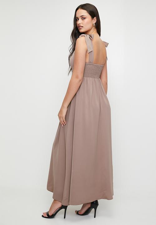 MILLA - Square neck maxi dress with tie detail - antler
