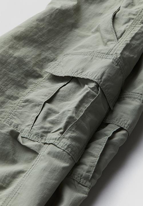H&M - Nylon parachute trousers - green