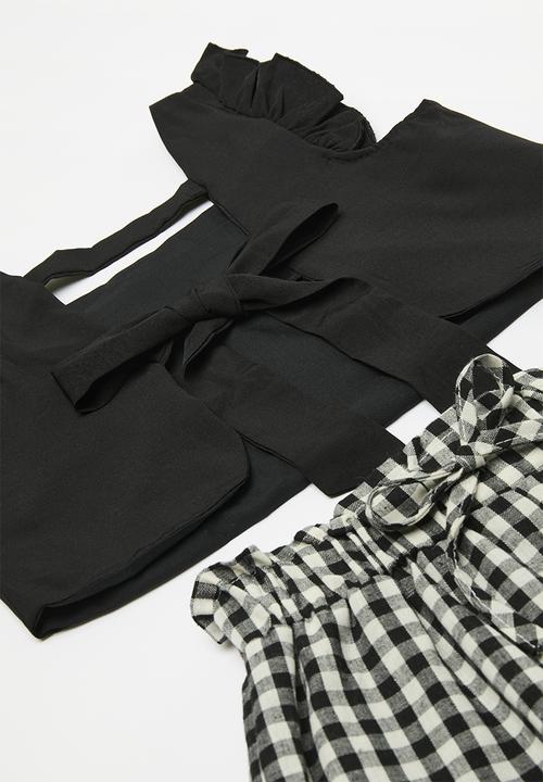 Pop Candy - Frilled top and gingham pants set - black & white
