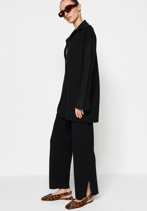 Trendyol - Slit Detailed Cardigan-Pants Knitwear Set - Black 