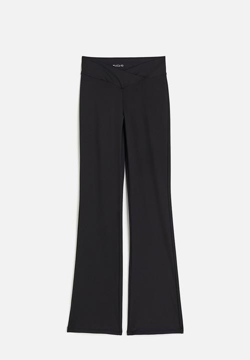 H&M - Softmove™ flared sports leggings - black