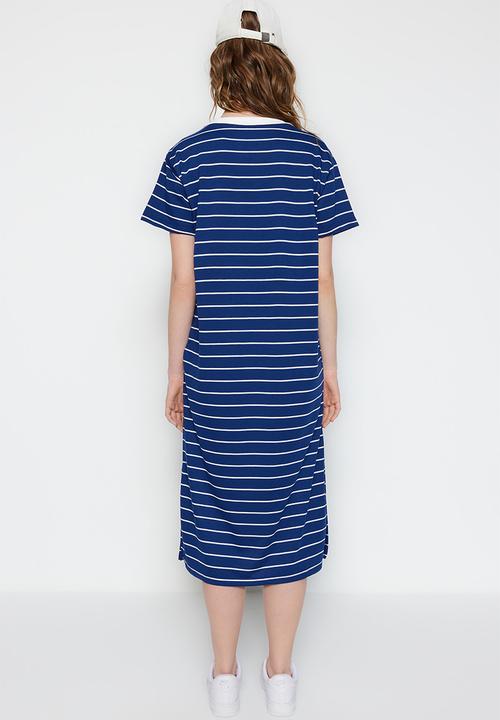 Trendyol - Striped Shift/Plain Maxi Knit Dress with Slit Detail - Navy Blue 