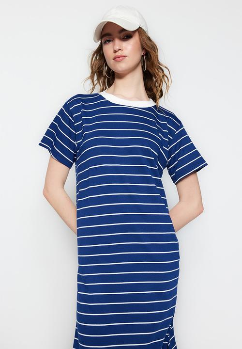 Trendyol - Striped Shift/Plain Maxi Knit Dress with Slit Detail - Navy Blue 